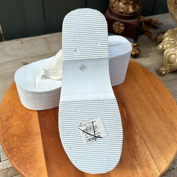 Jeffrey Campbell Wavin Platform Thong Foam White Platform Sandal Size 10 - Picture 12 of 14